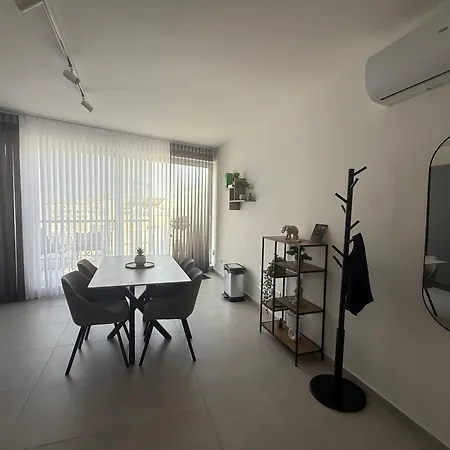 Apartment Floor Escape Penthouse