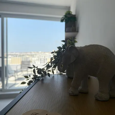 Floor Escape Penthouse *