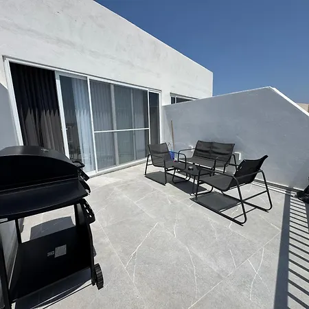 Апартаменты Floor Escape Penthouse *