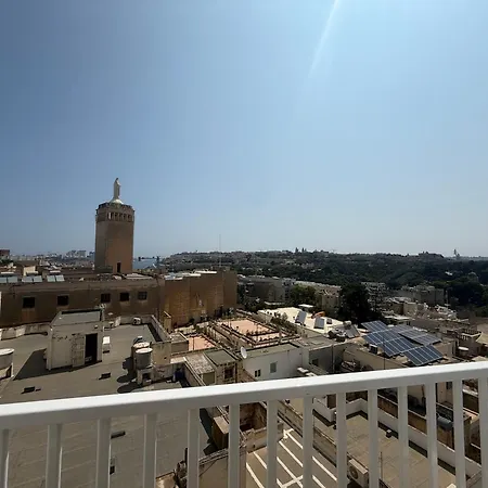 Floor Escape Penthouse *