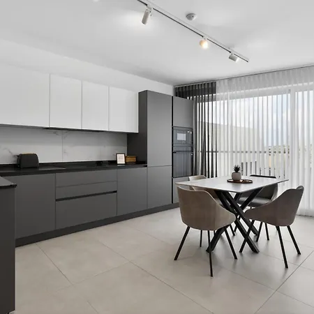 דירה Floor Penthouse With Valletta Views & Terrace *