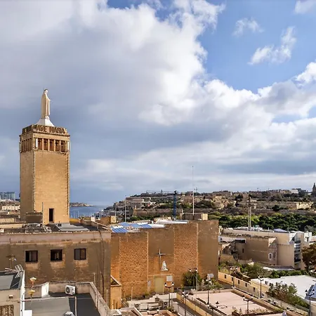 Floor Penthouse With Valletta Views & Terrace * Tal Guardamangia