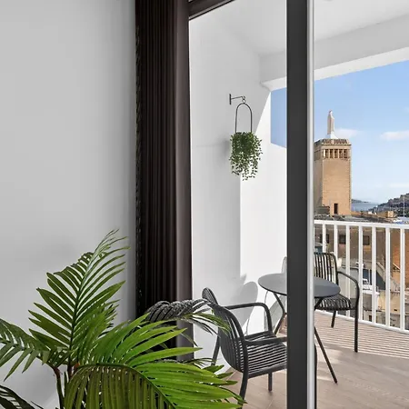 דירה Floor Penthouse With Valletta Views & Terrace Tal Guardamangia