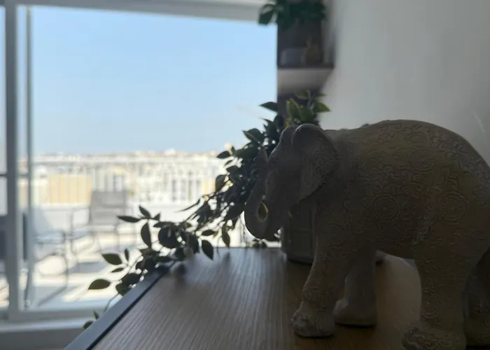 Floor Escape Penthouse *