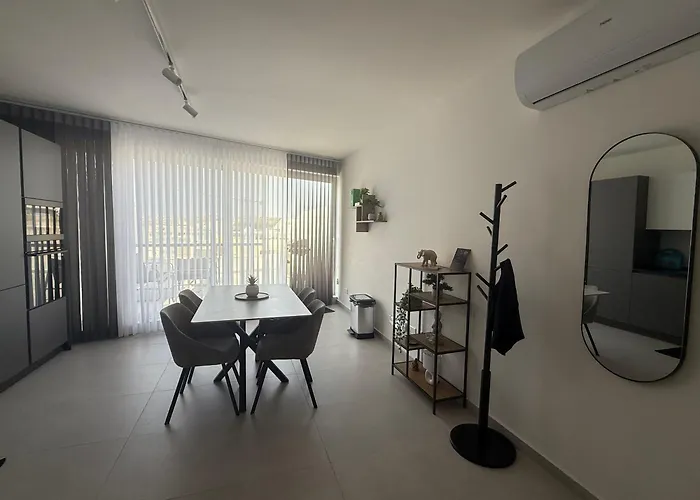 Апартаменты Floor Escape Penthouse